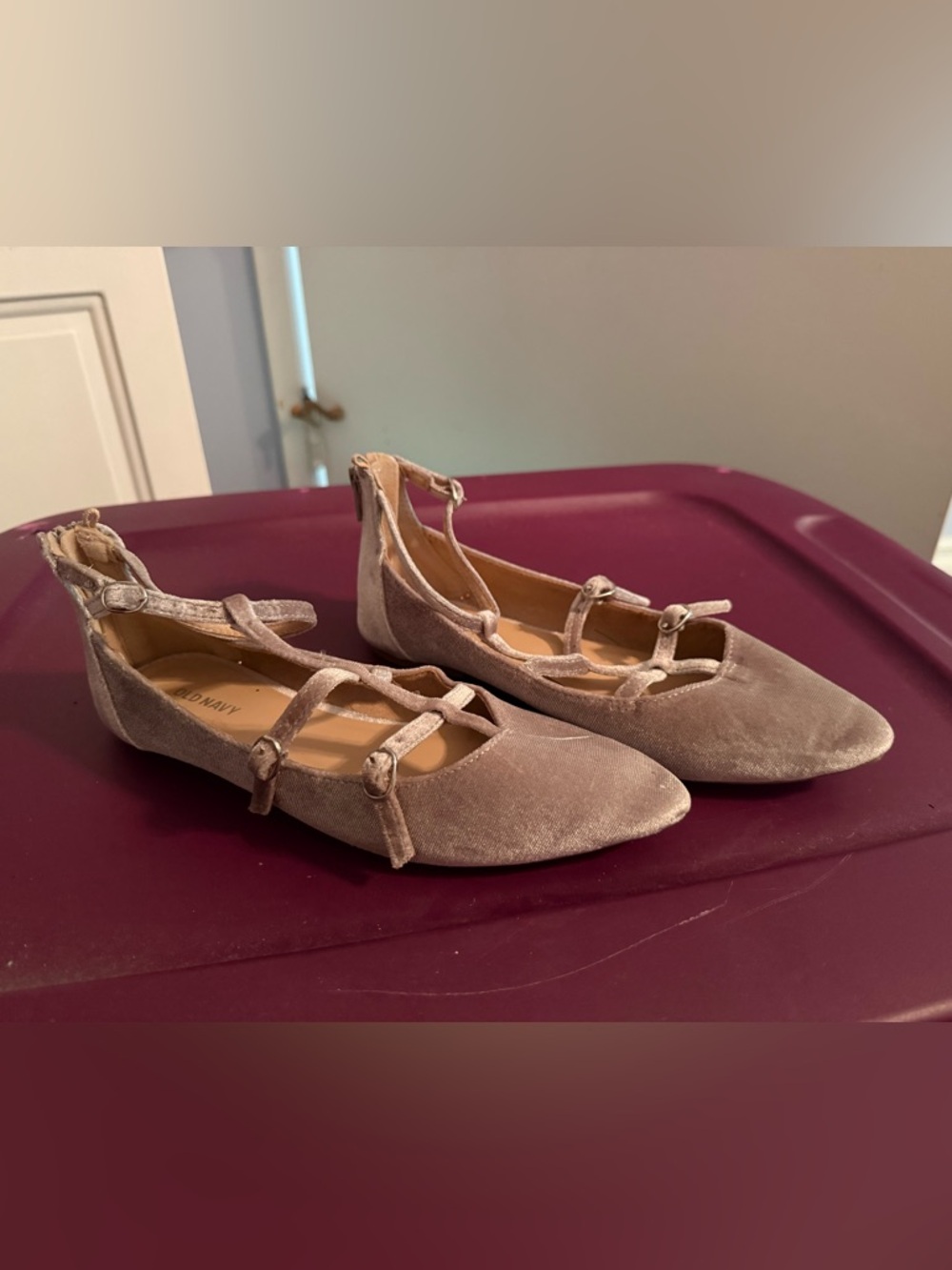 Old Navy Women's Mauve Velvet Mary Jane Flats with Dual Straps